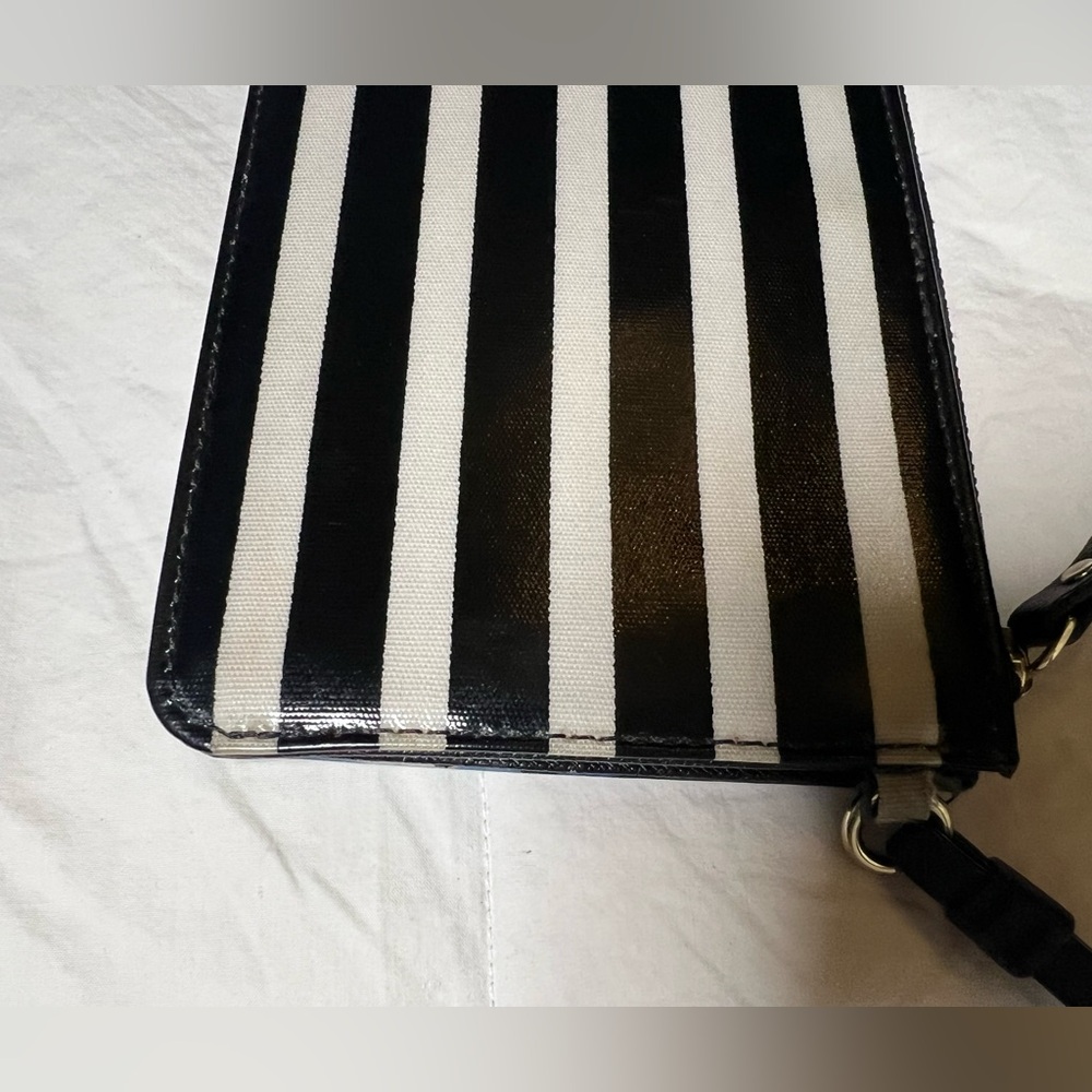 Kate Spade NY Floral Stripe Slim Wristlet Pouch Zip Clutch Black Blue - Picture 8 of 11